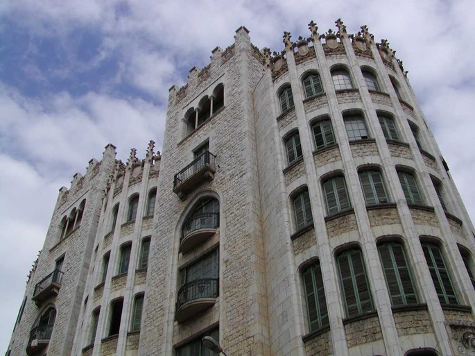 barcelonahaus125desktopaufloesung