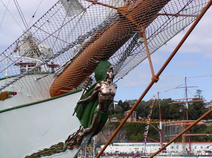 cuauhtemocgallionsfigur