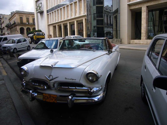 Cuba Auto weiss [Desktop Auflösung]