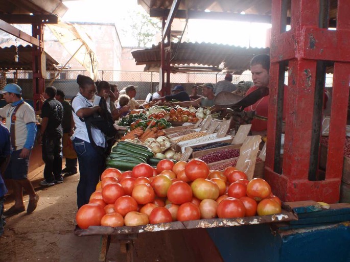 Cuba großer Markt 1 [Desktop Auflösung]
