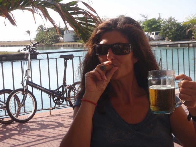 Cuba Sabine Cigar [Desktop Auflösung]