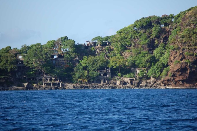 Moonhole Häuser [Desktop Auflösung]