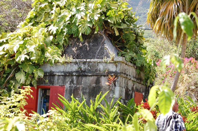 Nevis Büro [Desktop Auflösung]
