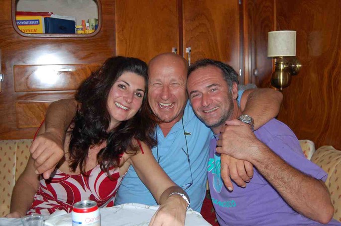 Sabine, Tommy, Bertel