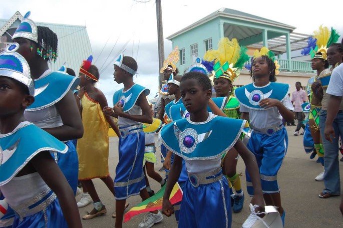 U Island Fasching 2 [Desktop Auflösung]