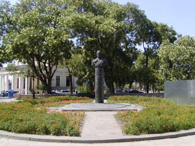 UA Odessa Skulptur 3